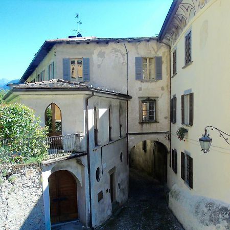 Appartement Il Granaio Di Palazzo Guicciardi à San Bernardo  Extérieur photo