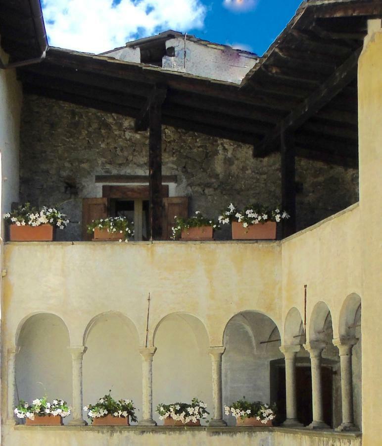 Appartement Il Granaio Di Palazzo Guicciardi à San Bernardo  Extérieur photo